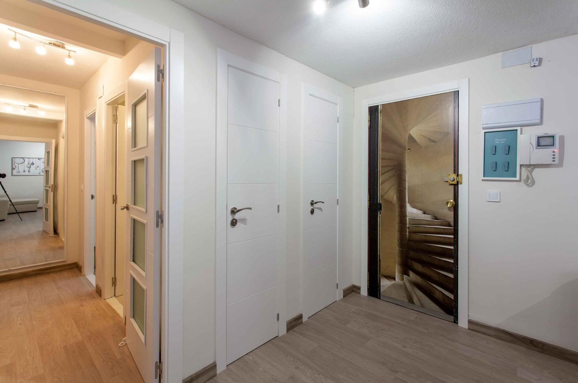 Apartment Malvarrosa Beach Cavite Valencia Bagian luar foto