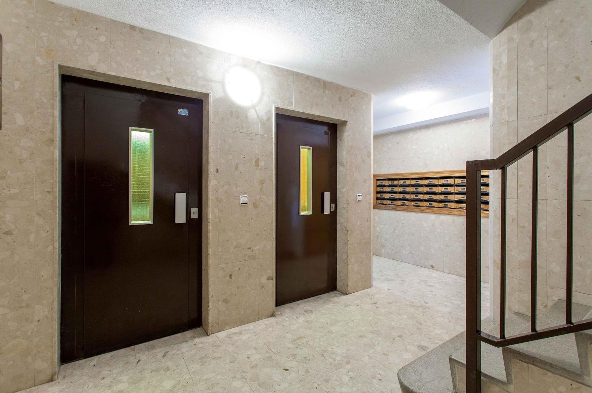 Apartment Malvarrosa Beach Cavite Valencia Bagian luar foto